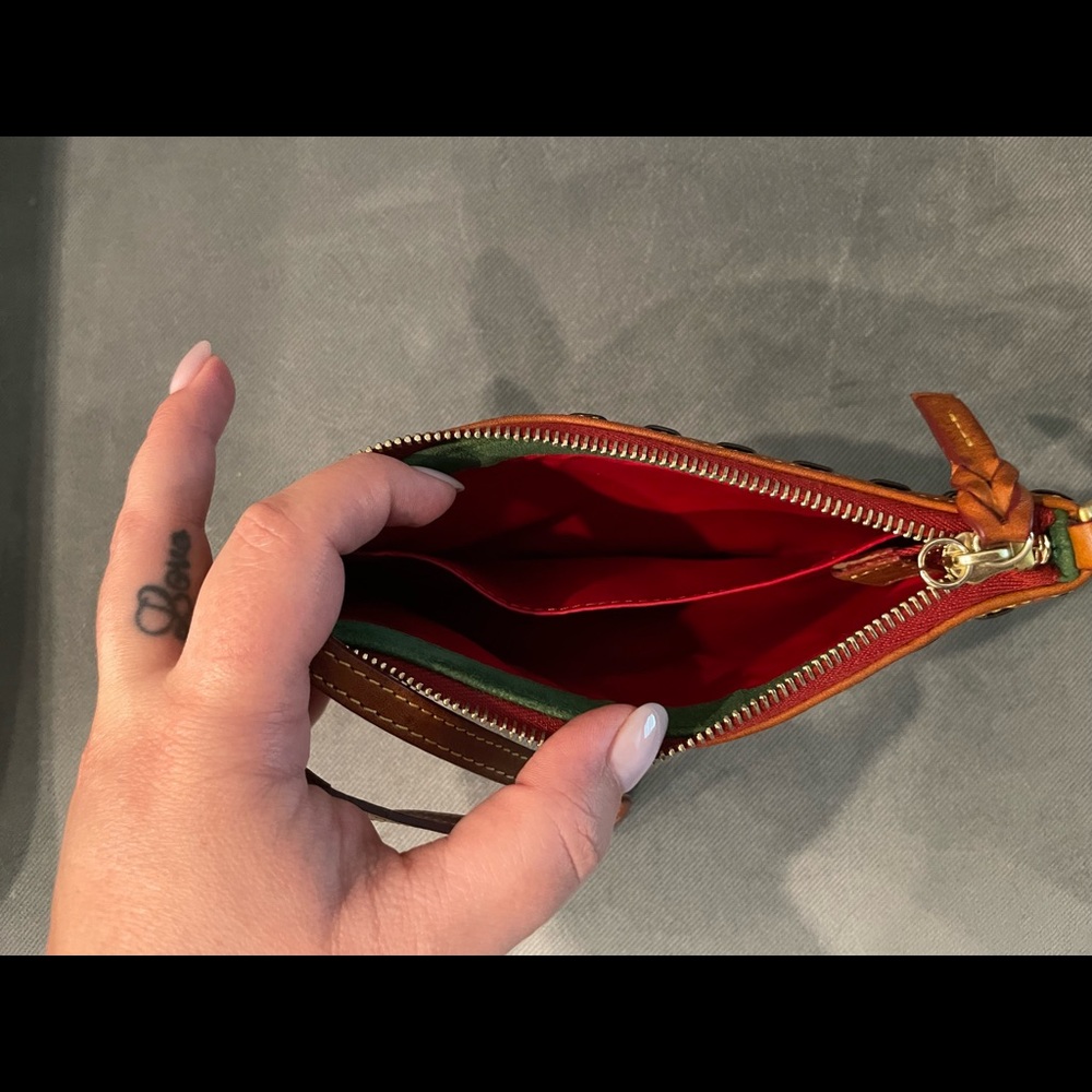 Dooney & Bourke wristlet - Picture 3 of 3